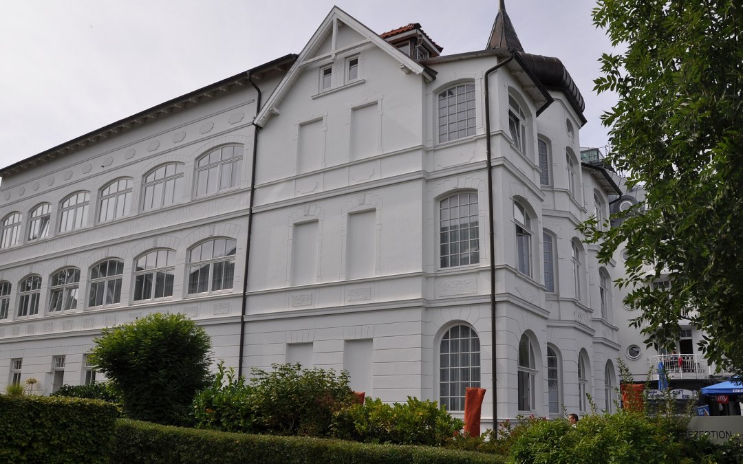 Directly on the promenade: Strandhotel Binz, © TMV